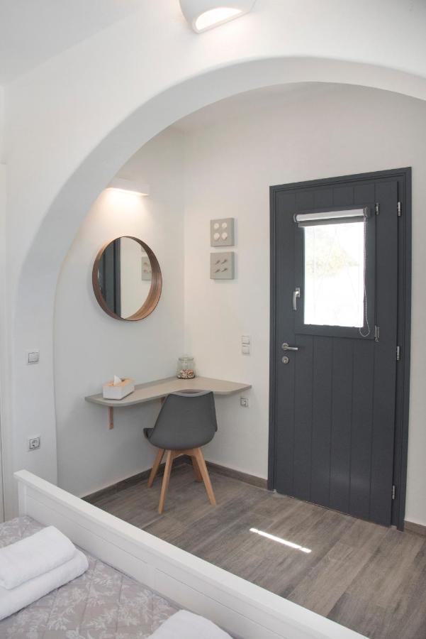 White New 1Bd House With Private Jacuzzi In Isterni Villa Isterni  Buitenkant foto