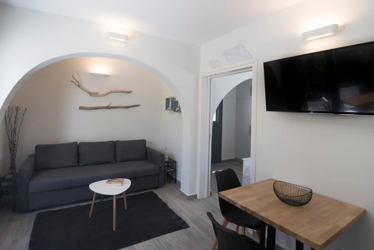 White New 1Bd House With Private Jacuzzi In Isterni Villa Isterni  Buitenkant foto